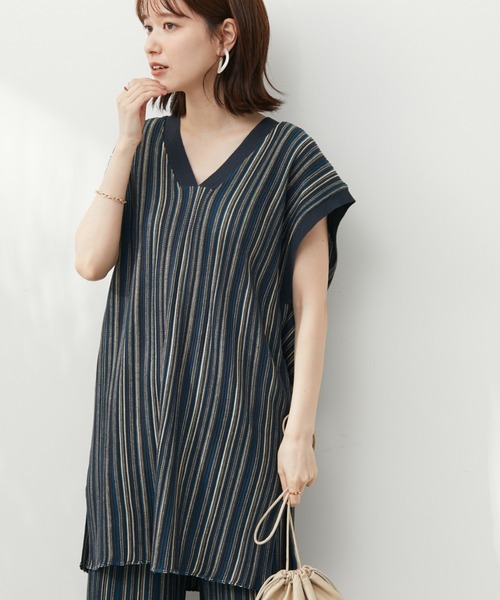 Green　Parks（グリーンパークス）の「ジャガード編みストライプニットチュニック（ニット/セーター・レディース・ダークグレー/ブラウン・FREE）」の2枚目の写真