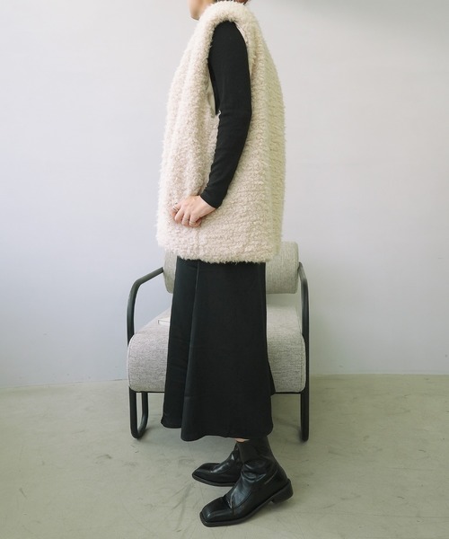 c.u.l（シーユーエル）の「Vネックサテンキャミソールワンピース culw240（ワンピース・レディース・ブラック/ブラウン/ベージュ・L/M）」の15枚目の写真