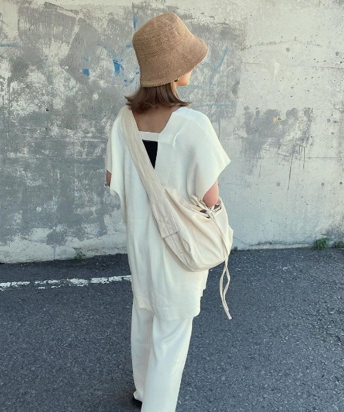 Re:EDIT（リエディ）の「[低身長サイズ有]プレーティングリブニットベスト（ベスト・レディース・ホワイト/ブラック/ブラウン/ライム・MEDIUM/LARGE/SHORT）」の21枚目の写真