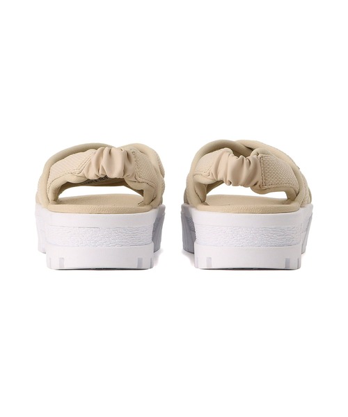 PUMA(プーマ)の「PUMA プーマ ウィメンズ メイズ サンダル(サンダル・レディース・ホワイト系その他・23.0cm/24.0cm/25.0cm/26.0cm/22.0cm)」の3枚目の写真