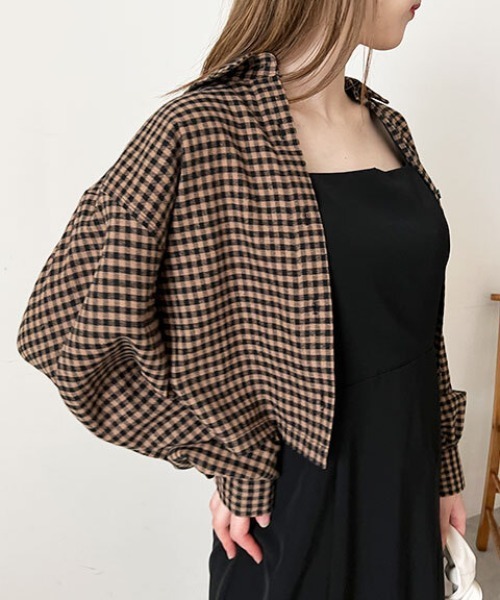 FREE'S MART(フリーズマート)の「◆ボリュームスリーブショート丈シャツ(シャツ/ブラウス・レディース・ホワイト/ブルー/ブラック系その他/ベージュ系その他・FREE)」の15枚目の写真