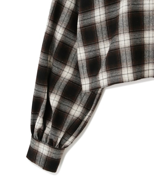 FREE'S MART(フリーズマート)の「◆ボリュームスリーブショート丈シャツ(シャツ/ブラウス・レディース・ホワイト/ブルー/ブラック系その他/ベージュ系その他・FREE)」の17枚目の写真