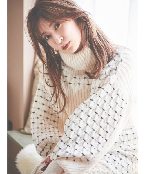 dazzlin（ダズリン）の「フラワーアートセットニットトップス（ニット/セーター・レディース・アイボリー/ブラック/パープル・FREE）」の2枚目の写真