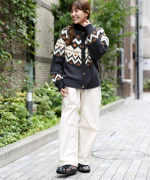 チチカカ（チチカカ）の「ジャカードモカシンシューズ（モカシン/デッキシューズ・レディース・ブラック/ベージュ・MEDIUM/LARGE）」の5枚目の写真