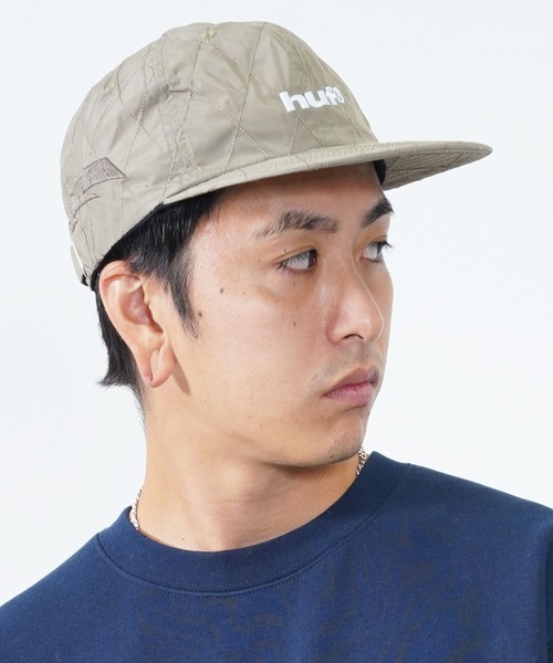 HUF（ハフ）の「HUF(ハフ) キルティング ロゴ刺繍 ベースボールキャップ（キャップ・メンズ・ベージュ/グリーン・FREE）」の4枚目の写真