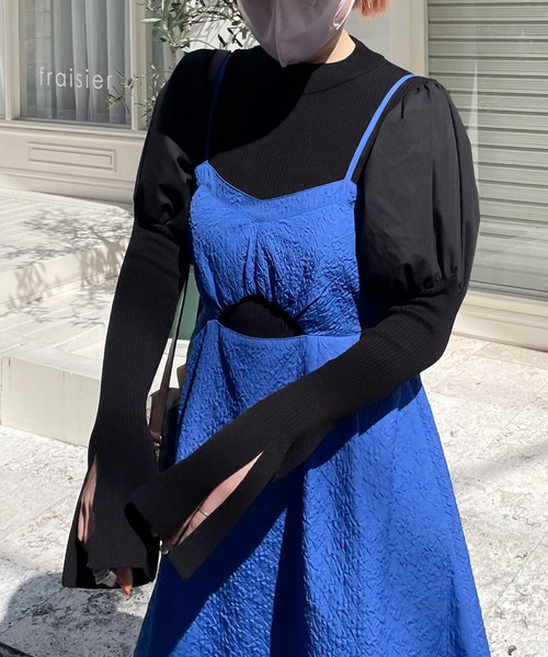 Alley by w closet（アリーバイダブルクローゼット）の「【Alley】パフスリーブニット（ニット/セーター・レディース・ブラック/オフホワイト/ブルー・FREE）」の3枚目の写真