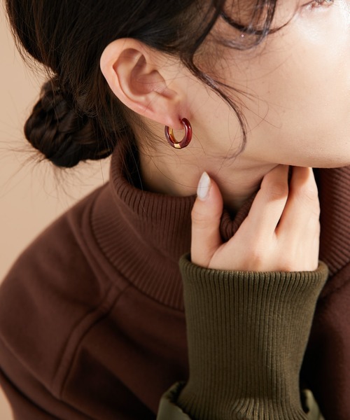 ear PAPILLONNER（イアパピヨネ）の「金属アレルギー対応 ステンレスエポカラーフープピアス（ピアス（両耳用）・レディース・ダークグリーン/ボルドー・FREE）」の7枚目の写真