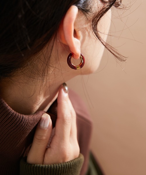 ear PAPILLONNER（イアパピヨネ）の「金属アレルギー対応 ステンレスエポカラーフープピアス（ピアス（両耳用）・レディース・ダークグリーン/ボルドー・FREE）」の11枚目の写真