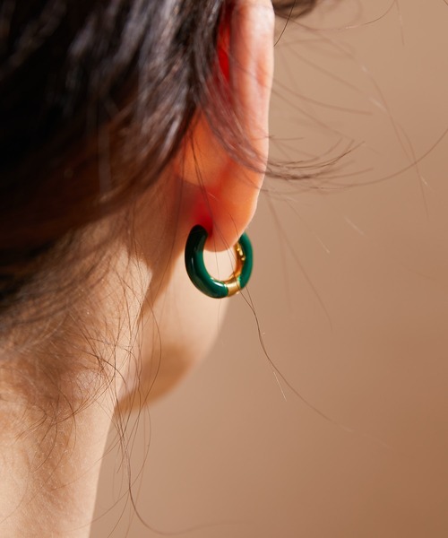 ear PAPILLONNER（イアパピヨネ）の「金属アレルギー対応 ステンレスエポカラーフープピアス（ピアス（両耳用）・レディース・ダークグリーン/ボルドー・FREE）」の18枚目の写真