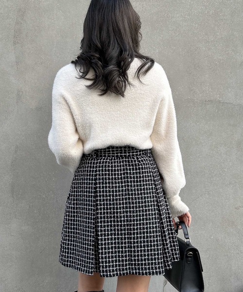 INGNI（イング）の「Vネックフェザーヤーンニット（ニット/セーター・レディース・ブルーグレー/オフホワイト/ピンク/ベージュ・M）」の20枚目の写真