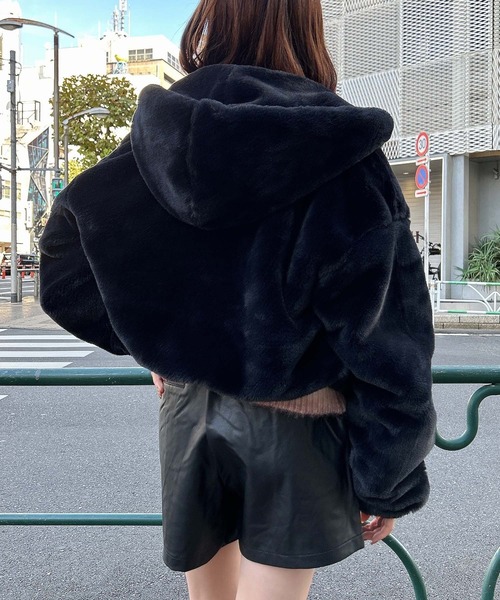 INGNI（イング）の「エコファーパーカー（その他アウター・レディース・アイボリー/ブラック・M）」の15枚目の写真