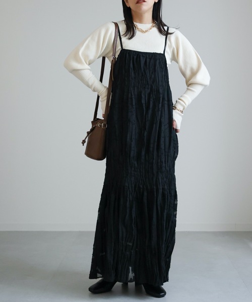 ap retro（アプレトロ）の「シアークリンクルキャミワンピース（ワンピース・レディース・ブラック/アイボリー/グレイッシュベージュ・FREE）」の5枚目の写真