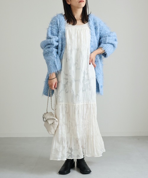 ap retro（アプレトロ）の「シアークリンクルキャミワンピース（ワンピース・レディース・ブラック/アイボリー/グレイッシュベージュ・FREE）」の4枚目の写真