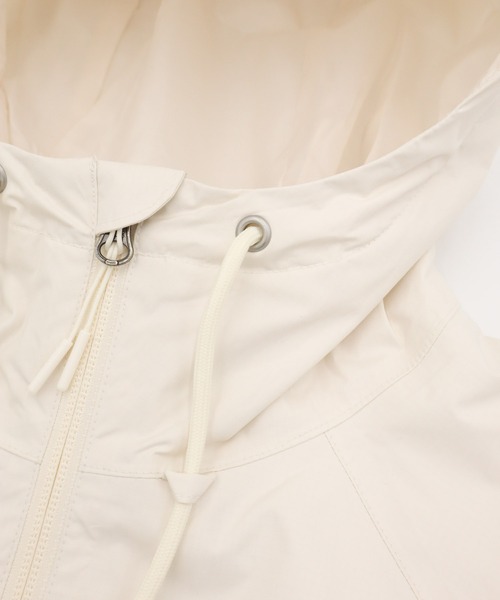 THE NORTH FACE(ザノースフェイス)の「ザノースフェイス レディース マウンテン ジャケット アウター(マウンテンパーカー・レディース・ホワイト/ブラック/カーキ/グリーン系その他/ホワイト系その他/ブルー・L/M/S)」の19枚目の写真