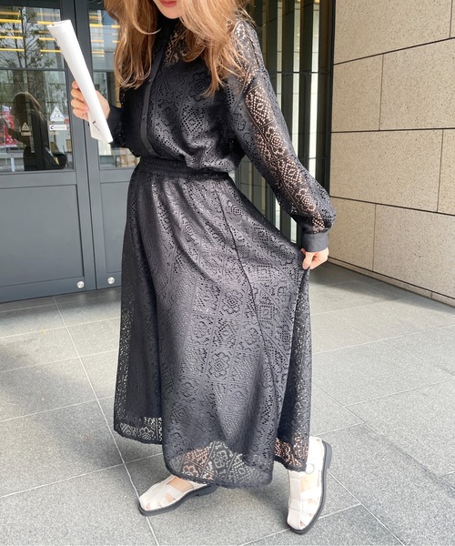 Meli rich(メリーリッチ)の「クロシェレーススカート(スカート・レディース・オフホワイト/ブラック・MEDIUM)」の19枚目の写真