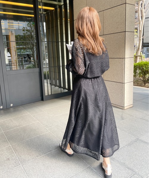 Meli rich(メリーリッチ)の「クロシェレーススカート(スカート・レディース・オフホワイト/ブラック・MEDIUM)」の5枚目の写真