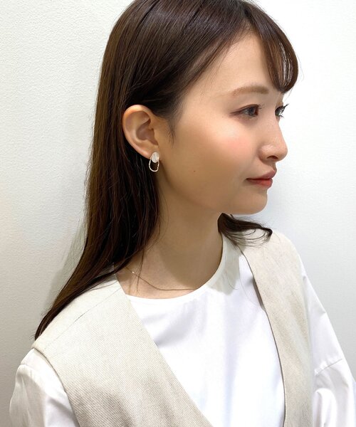 OPAQUE.CLIP（オペークドットクリップ）の「◆樹脂×メタルしずくピアス（ピアス（両耳用）・レディース・ライトグレー/オフホワイト・00）」の9枚目の写真