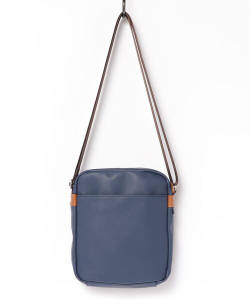 Arnold Palmer(アーノルドパーマー)の「Arnold Palmer/アーノルドパーマー PUレザー ショルダーバック(ショルダーバッグ・メンズ・ブラウン/ブルー/ネイビー/ブラック・FREE)」の5枚目の写真