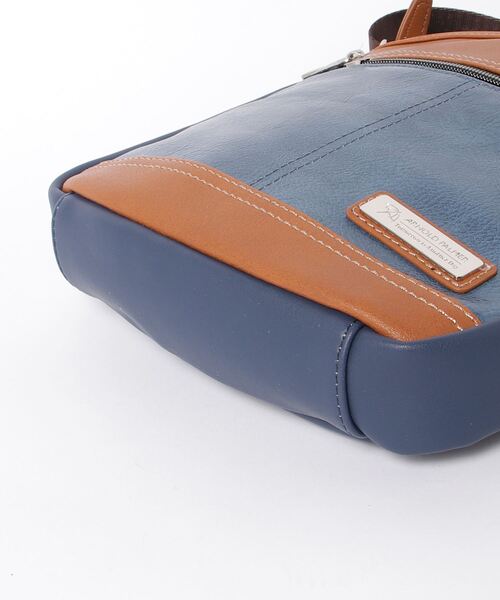 Arnold Palmer(アーノルドパーマー)の「Arnold Palmer/アーノルドパーマー PUレザー ショルダーバック(ショルダーバッグ・メンズ・ブラウン/ブルー/ネイビー/ブラック・FREE)」の6枚目の写真