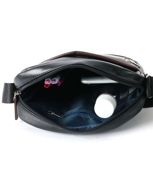 Arnold Palmer(アーノルドパーマー)の「Arnold Palmer/アーノルドパーマー PUレザー ショルダーバック(ショルダーバッグ・メンズ・ブラウン/ブルー/ネイビー/ブラック・FREE)」の13枚目の写真