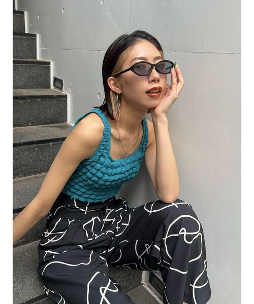 EMODA（エモダ）の「スーパーハイウエストワイドパンツ（その他パンツ・レディース・ブラック/ブルー/ベージュ/その他・SMALL/MEDIUM）」の11枚目の写真