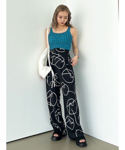 EMODA（エモダ）の「スーパーハイウエストワイドパンツ（その他パンツ・レディース・ブラック/ブルー/ベージュ/その他・SMALL/MEDIUM）」の19枚目の写真