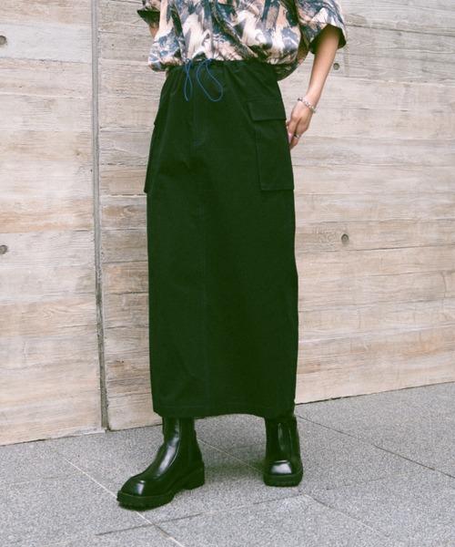 Happy John（ハッピージョン）の「bycolor cargo skirt/バイカラーカーゴスカート（スカート・レディース・ベージュ/ブラック・FREE）」の3枚目の写真