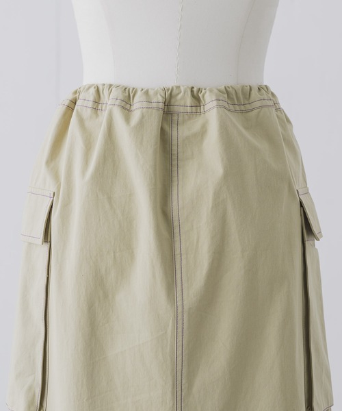 Happy John（ハッピージョン）の「bycolor cargo skirt/バイカラーカーゴスカート（スカート・レディース・ベージュ/ブラック・FREE）」の7枚目の写真