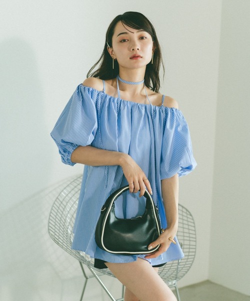 VANNIE U（ヴァニーユー）の「オフショルボリュームブラウス/マルチストラップ/前後２WAY（シャツ/ブラウス・レディース・ブラック/ベージュ/アイボリー/グレー/ネイビー/ブルー・FREE）」の6枚目の写真