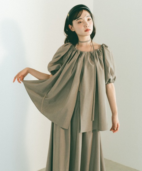 VANNIE U（ヴァニーユー）の「オフショルボリュームブラウス/マルチストラップ/前後２WAY（シャツ/ブラウス・レディース・ブラック/ベージュ/アイボリー/グレー/ネイビー/ブルー・FREE）」の14枚目の写真