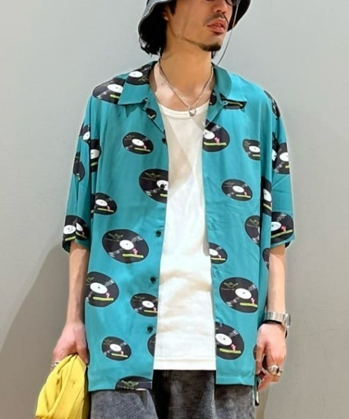 （What it isNt）ART BY MARKGONZALES（ワットイットイズント）の「【(What it isNt)】総柄ストレッチシャツ（シャツ/ブラウス・メンズ・ワイン/グリーン/ブラック・L/M/XL）」の3枚目の写真