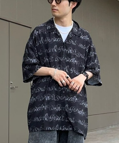 （What it isNt）ART BY MARKGONZALES（ワットイットイズント）の「【(What it isNt)】総柄ストレッチシャツ（シャツ/ブラウス・メンズ・ワイン/グリーン/ブラック・L/M/XL）」の2枚目の写真