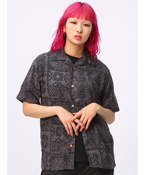SAKAZEN(サカゼン)の「【WEB限定】アロハシャツ メンズ レディース 柄シャツ レーヨン100% 半袖 オープンカラー 開襟シャツ 花柄 和柄 ボタニカル(シャツ/ブラウス・メンズ・ホワイト/サックスブルー/ターコイズブルー/ダークグレー/B/F/H/C/D/E/A/ピンク/ライトブルー/G/ブルー系その他/ブラウン/ネイビー/ダークブルー/インディゴブルー/グリーン/オレンジ/ブラック系/レッド系その他/グレー・M/L/LL)」の5枚目の写真
