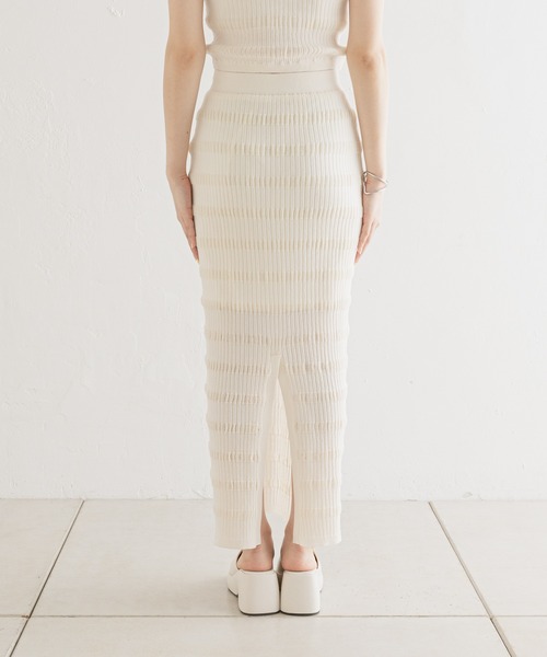 Chico(チコ)の「【SALON by Chico限定】ポコポコニットタイトスカート(スカート・レディース・アイボリー/ブラック・FREE)」の8枚目の写真