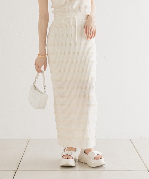 Chico(チコ)の「【SALON by Chico限定】ポコポコニットタイトスカート(スカート・レディース・アイボリー/ブラック・FREE)」の12枚目の写真