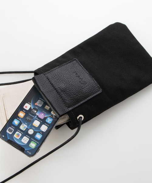 Otias(オティアス)の「Otias オティアス / 日本製8号帆布×本革スマホショルダーバッグ(ショルダーバッグ・メンズ・ブラック/ネイビー/カーキ/ベージュ・FREE)」の15枚目の写真