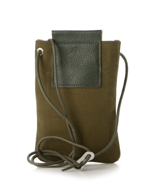Otias(オティアス)の「Otias オティアス / 日本製8号帆布×本革スマホショルダーバッグ(ショルダーバッグ・メンズ・ブラック/ネイビー/カーキ/ベージュ・FREE)」の16枚目の写真