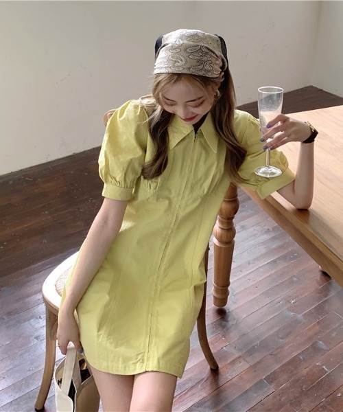 Achic(アシック)の「タイトワンピース ミニ(シャツワンピース・レディース・イエロー/ブルー/ホワイト/ピンク・M)」の7枚目の写真