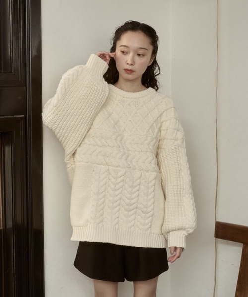 moi tytto（モイテュット）の「ボリューム編地切替えニット（ニット/セーター・レディース・ベージュ/ナチュラル/ブラウン/チャコールグレー/オフホワイト・FREE）」の15枚目の写真