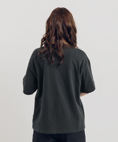 MUHET(ミュエータ)の「アソートTシャツ(Tシャツ/カットソー・レディース・ダークブラウン/ブラック/その他/ライトベージュ・X-LARGE/MEDIUM)」の12枚目の写真