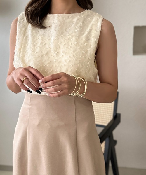 apres jour clair（アプレジュールクレア）の「【apres jour clair】シャギータンク【ZOZOTOWN限定アイテム】（タンクトップ・レディース・ブラック/アイボリー・X-LARGE/フリー）」の16枚目の写真