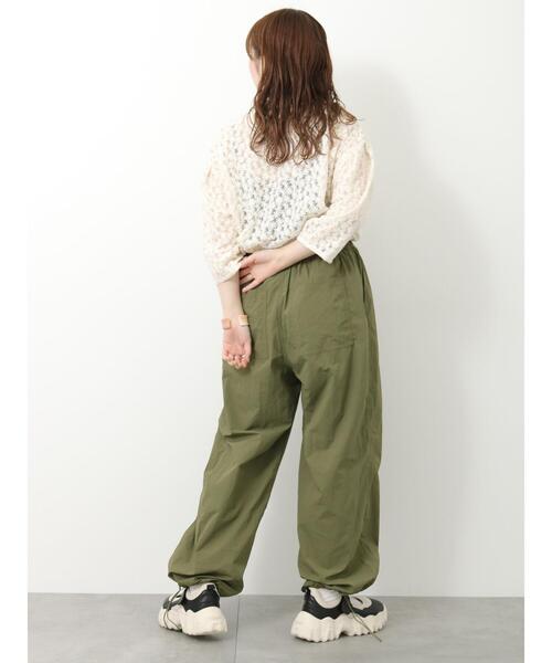 ehka sopo（エヘカソポ）の「ナイロンイージーパンツ（その他パンツ・レディース・ブルー/ベージュ/カーキ・F）」の20枚目の写真