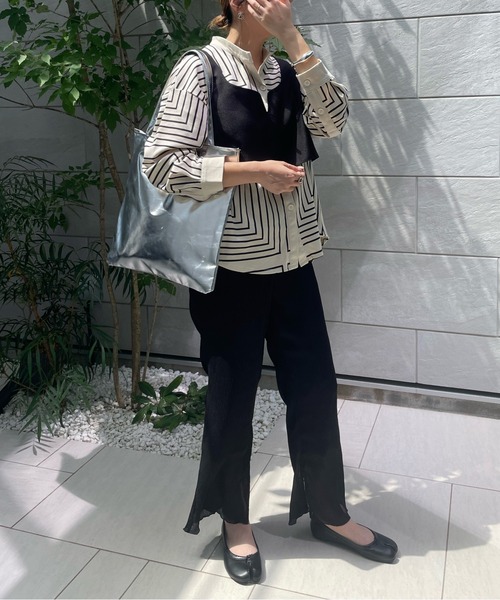 y/m by misato（イムバイミサト）の「メタリックトートBAG（トートバッグ・レディース・ゴールド/シルバー・FREE）」の4枚目の写真