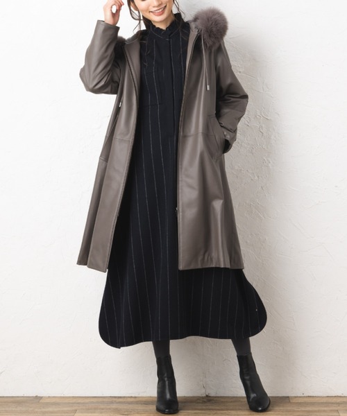 aunt lily（アントリリー）の「イタリアンラムレザーブルーFOXトリム