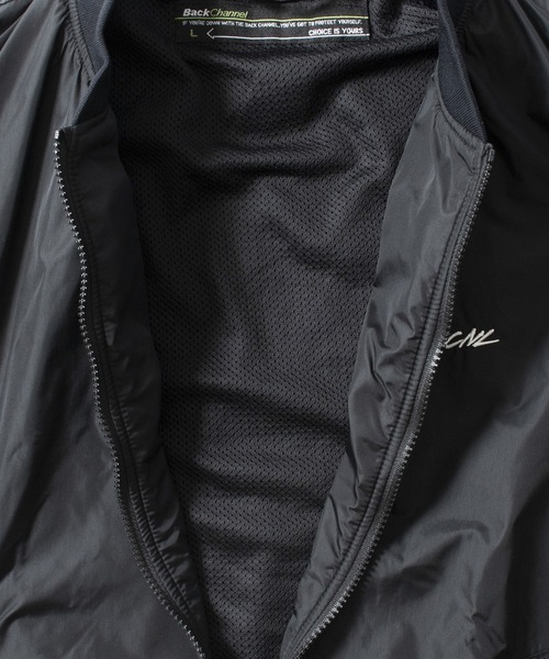 Back Channel（バックチャンネル）の「NYLON JACKET（ナイロンジャケット・メンズ・オリーブドラブ/ブラック・MEDIUM/LARGE/X-LARGE）」の6枚目の写真