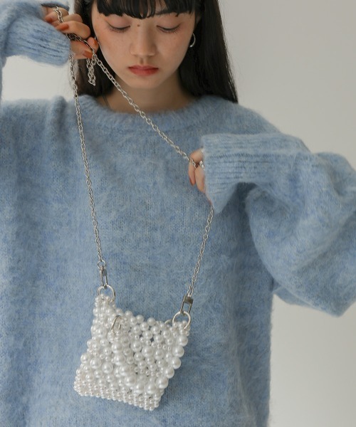 Bab（バブ）の「グレインズチェーンミニバッグ（ショルダーバッグ・レディース・シルバー/アイボリー・ONESIZE）」の3枚目の写真