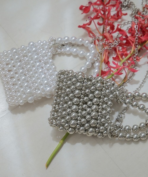 Bab（バブ）の「グレインズチェーンミニバッグ（ショルダーバッグ・レディース・シルバー/アイボリー・ONESIZE）」の15枚目の写真