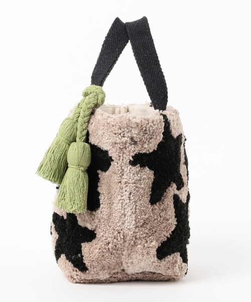 Ray BEAMS(レイビームス)の「Lilas Campbell × Ray BEAMS / 別注 スター トートバッグ(トートバッグ・レディース・ネイビー/ベージュ・ONE SIZE)」の8枚目の写真
