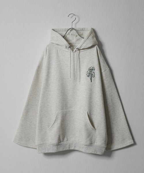 NILWAY(ニルウェイ)の「フレアスリーブ フラワー 刺繍 スウェット パーカー(パーカー・メンズ・ネイビー/ブラック/オートミール・LARGE/MEDIUM)」の15枚目の写真