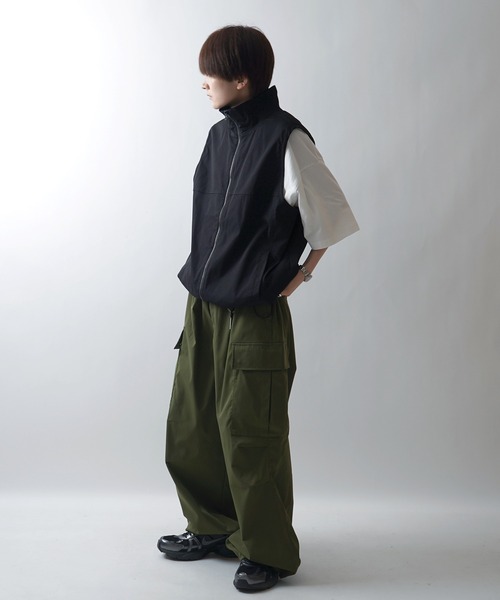 24SS セットアップ対応 スタンドネック 裾ひもドロスト フルジップナイロンテックベスト【Confirm】（ベスト）｜Confirm（コンファーム）